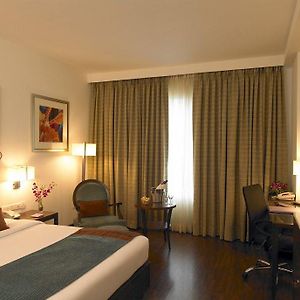 Club Single Room